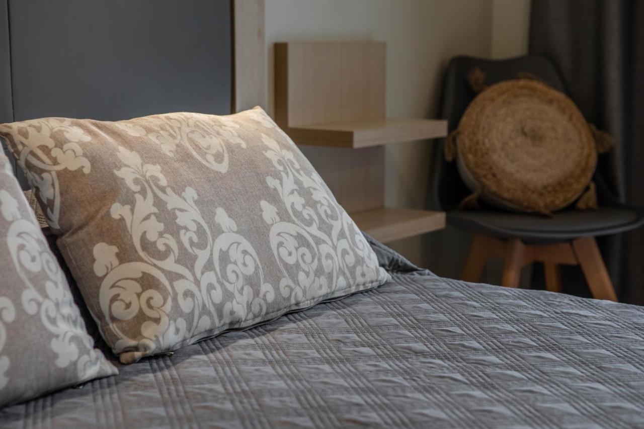 Angelo Cafe Hotel Толон Экстерьер фото